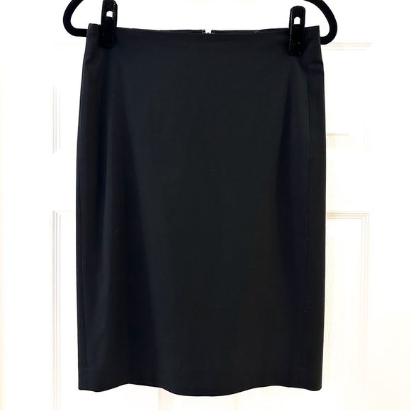 Theory Slim Pencil Skirt in Stretch Wool Black sz 4 - Picture 5 of 8